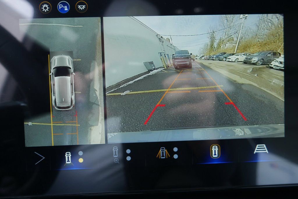 New 2026 Chevrolet Equinox LT w/ Convenience Package II image 14