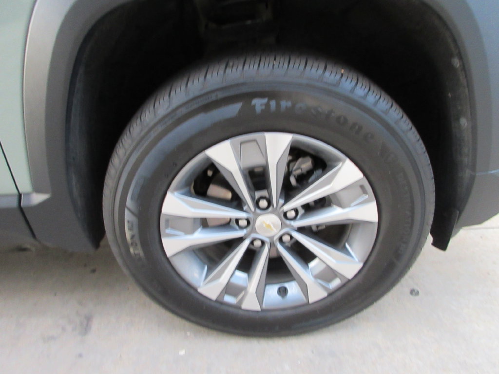 Certified 2025 Chevrolet Equinox LT w/ Convenience Package II FWD image 9