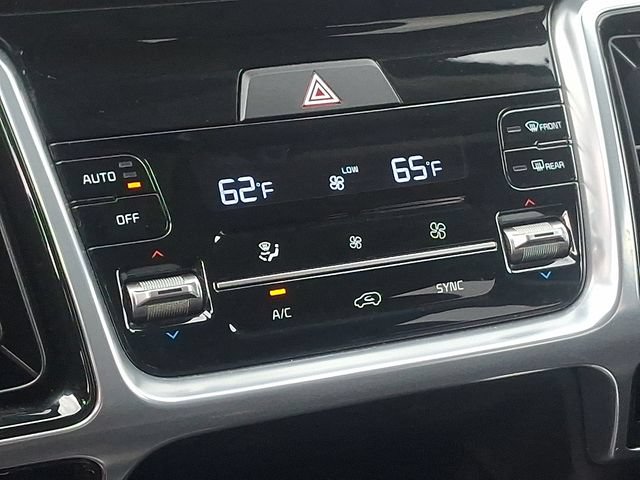 Used 2023 Kia Sorento SX AWD/4WD image 17