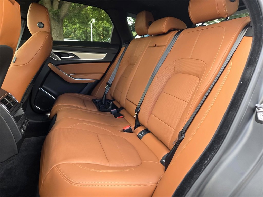 Used 2025 Jaguar F-PACE R-Dynamic S image 10