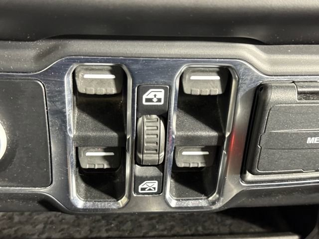 Used 2020 Jeep Gladiator Sport w/ Quick Order Package 24S image 24