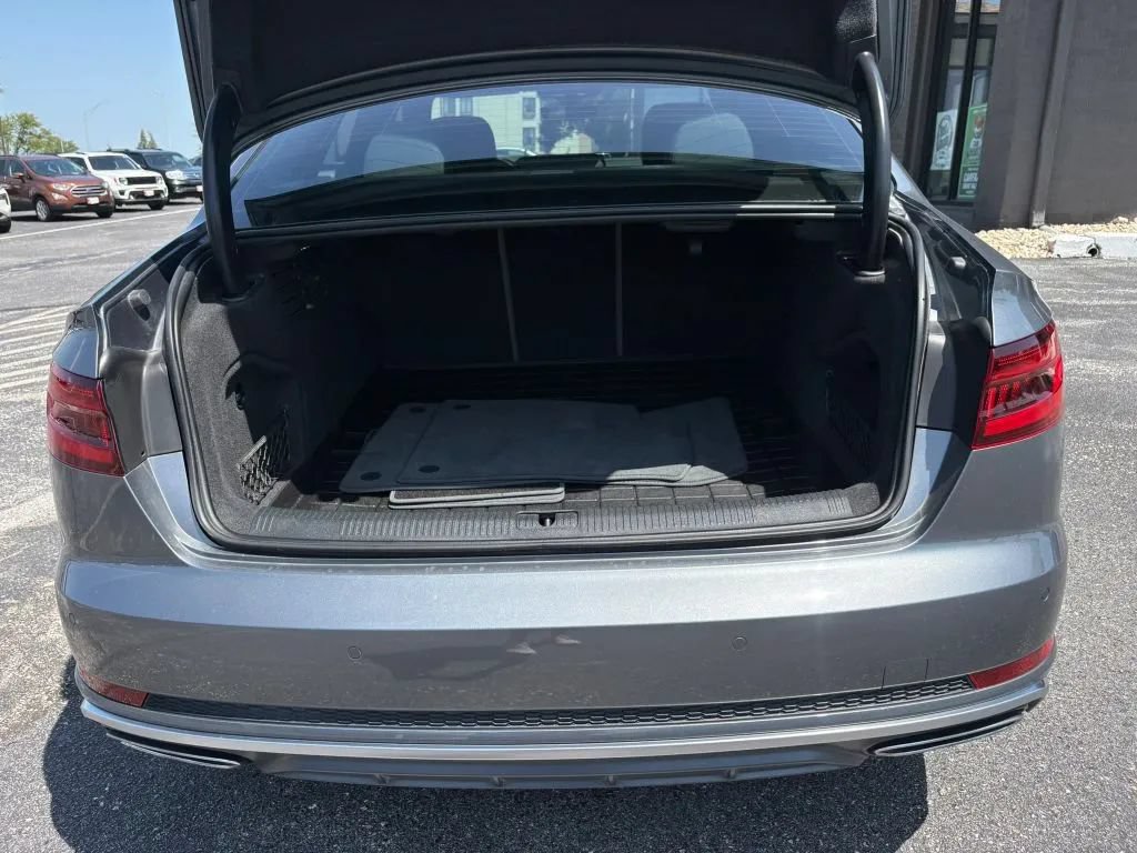 Used 2019 Audi A4 2.0T Premium Plus AWD/4WD image 9