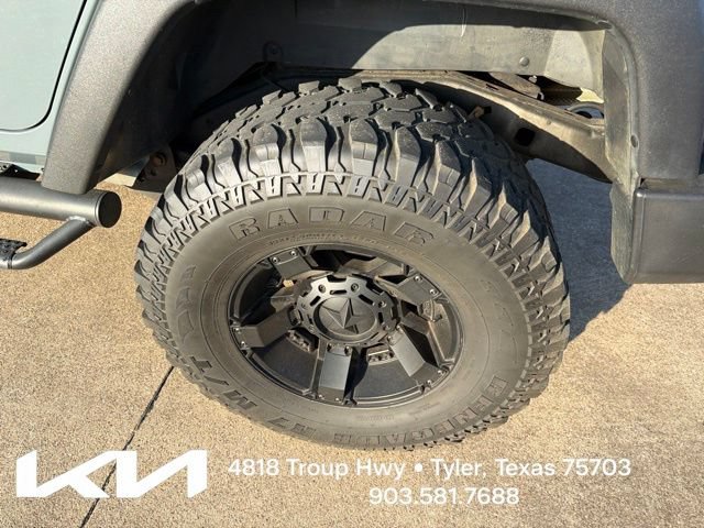 Used 2014 Jeep Wrangler Unlimited Sport w/ Connectivity Group AWD/4WD image 6