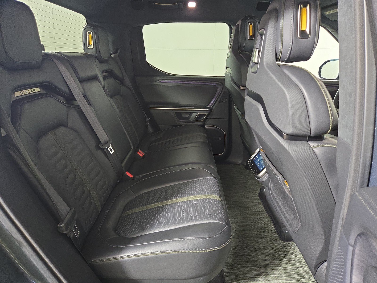 Used 2024 Rivian R1T Adventure AWD/4WD image 22