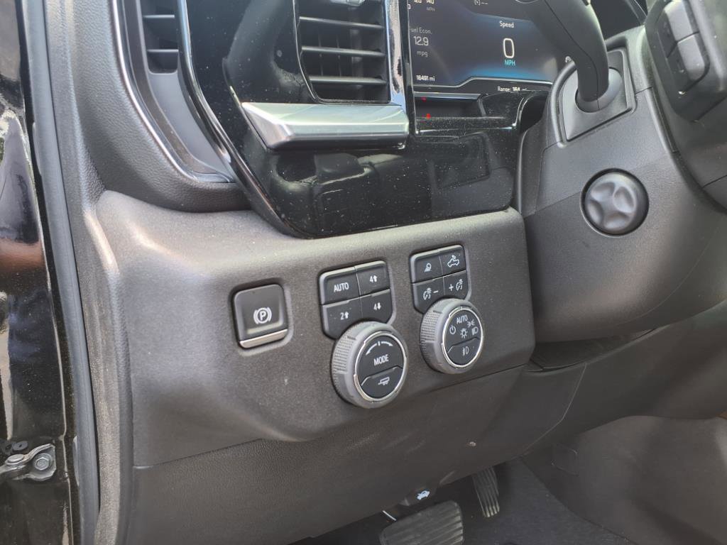 Certified 2024 Chevrolet Silverado 1500 High Country w/ Midnight Edition image 9