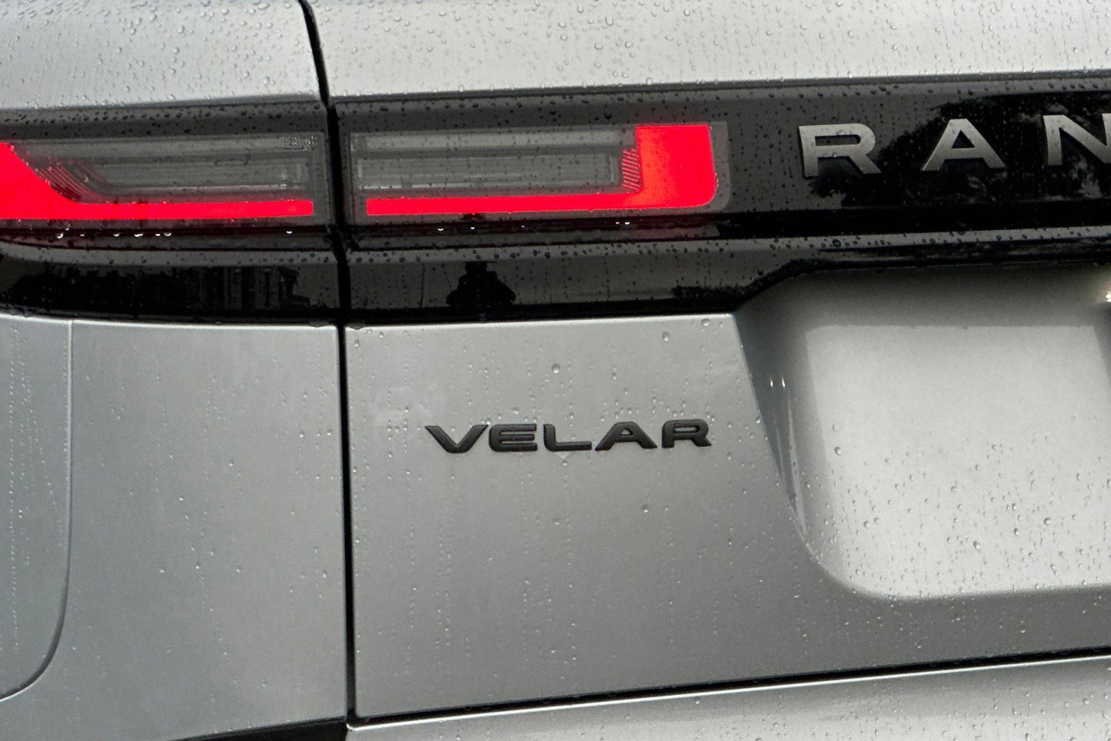 Certified 2025 Land Rover Range Rover Velar S image 14