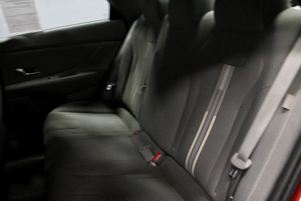 Used 2024 Hyundai Elantra SEL FWD image 22