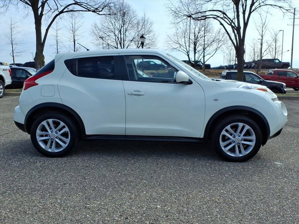 Used 2012 Nissan Juke SV image 6