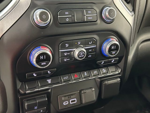 Used 2023 GMC Sierra 3500 SLT w/ Gooseneck/5TH Wheel Package AWD/4WD image 32