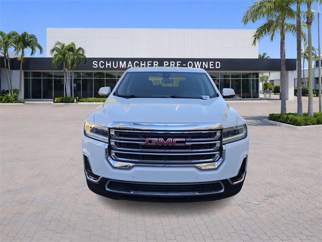 Used 2023 GMC Acadia SLE image 2