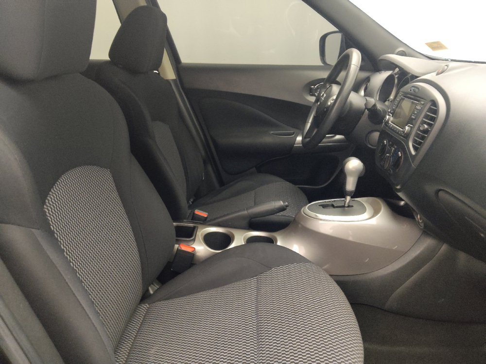 Used 2016 Nissan Juke S FWD image 21