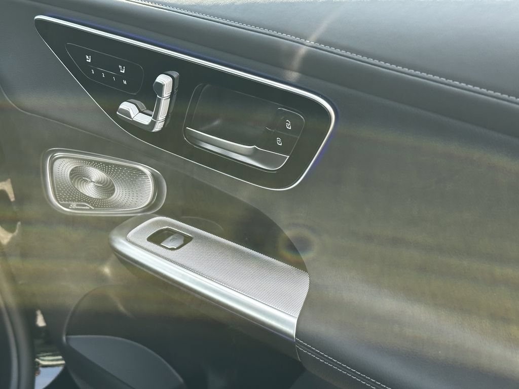 Certified 2025 Mercedes-Benz GLC 350e 4MATIC image 17