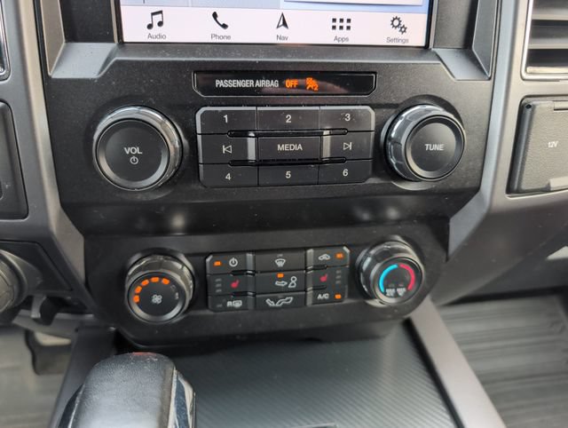 Used 2019 Ford F150 XLT w/ Equipment Group 302A Luxury AWD/4WD image 22