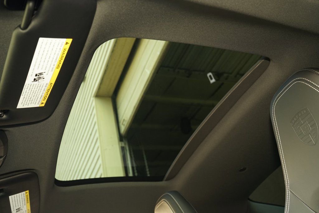 Used 2025 Porsche 911 Carrera image 22