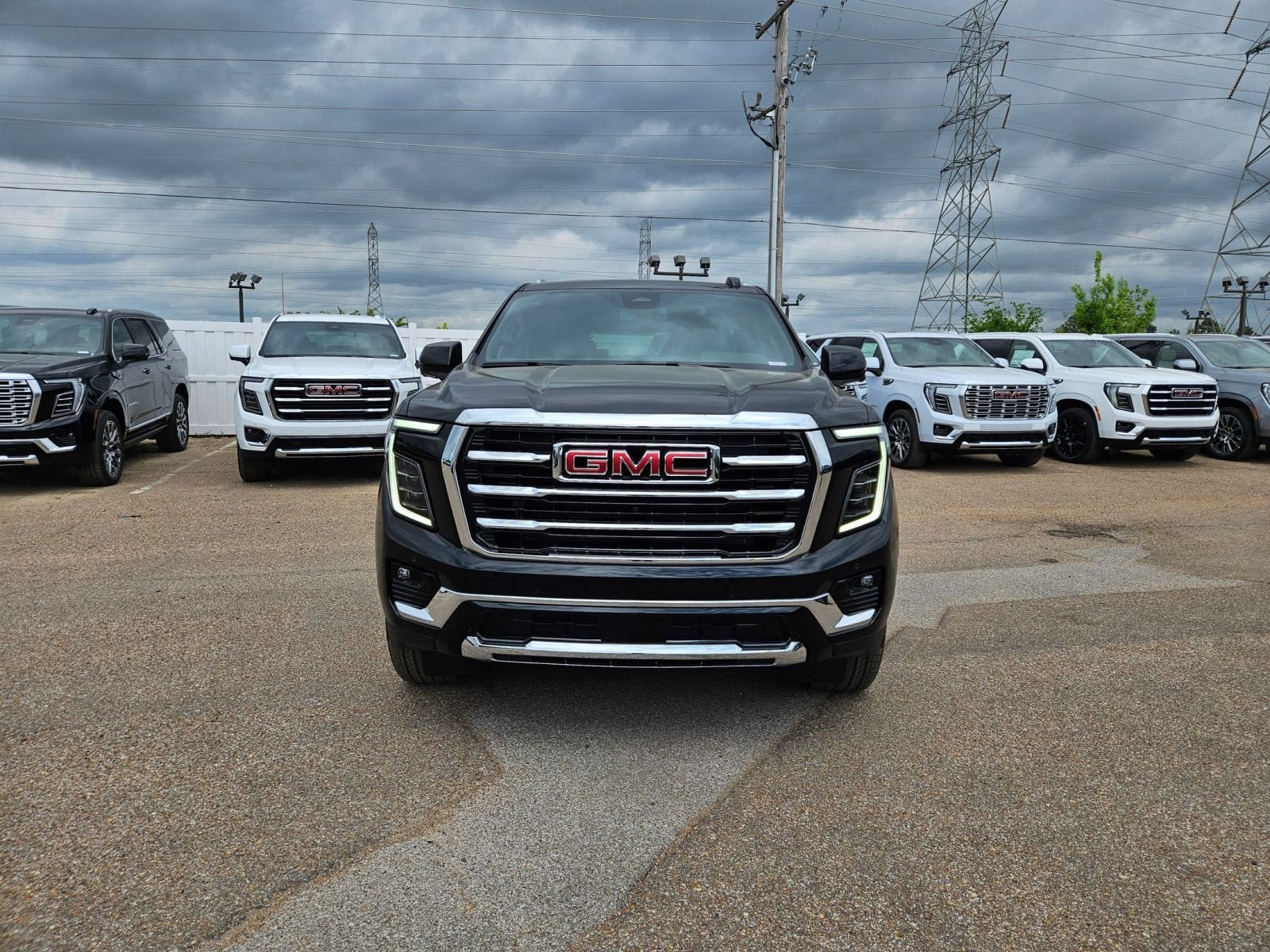 New 2026 GMC Yukon Elevation AWD/4WD image 9