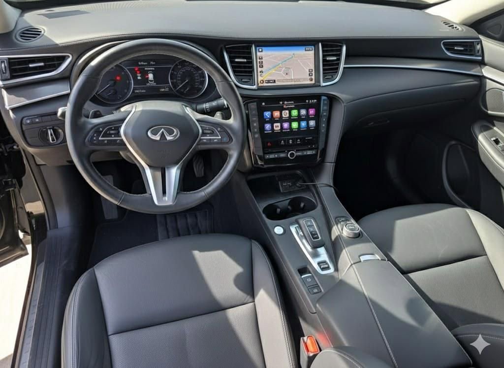 Used 2023 INFINITI QX50 Pure image 10