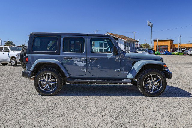 Used 2024 Jeep Wrangler Sport S w/ Convenience Group AWD/4WD image 3