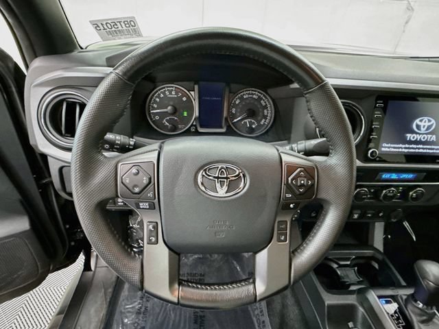 Used 2023 Toyota Tacoma TRD Off-Road w/ Advanced Technology Package AWD/4WD image 11