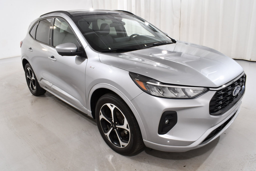Used 2023 Ford Escape ST-Line Select w/ Tech Pack #2 AWD/4WD image 5