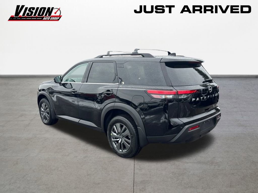 New 2025 Nissan Pathfinder SV image 7