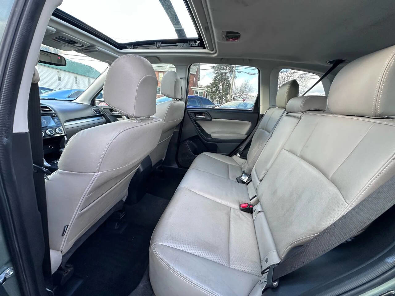 Used 2016 Subaru Forester 2.5i Limited image 11