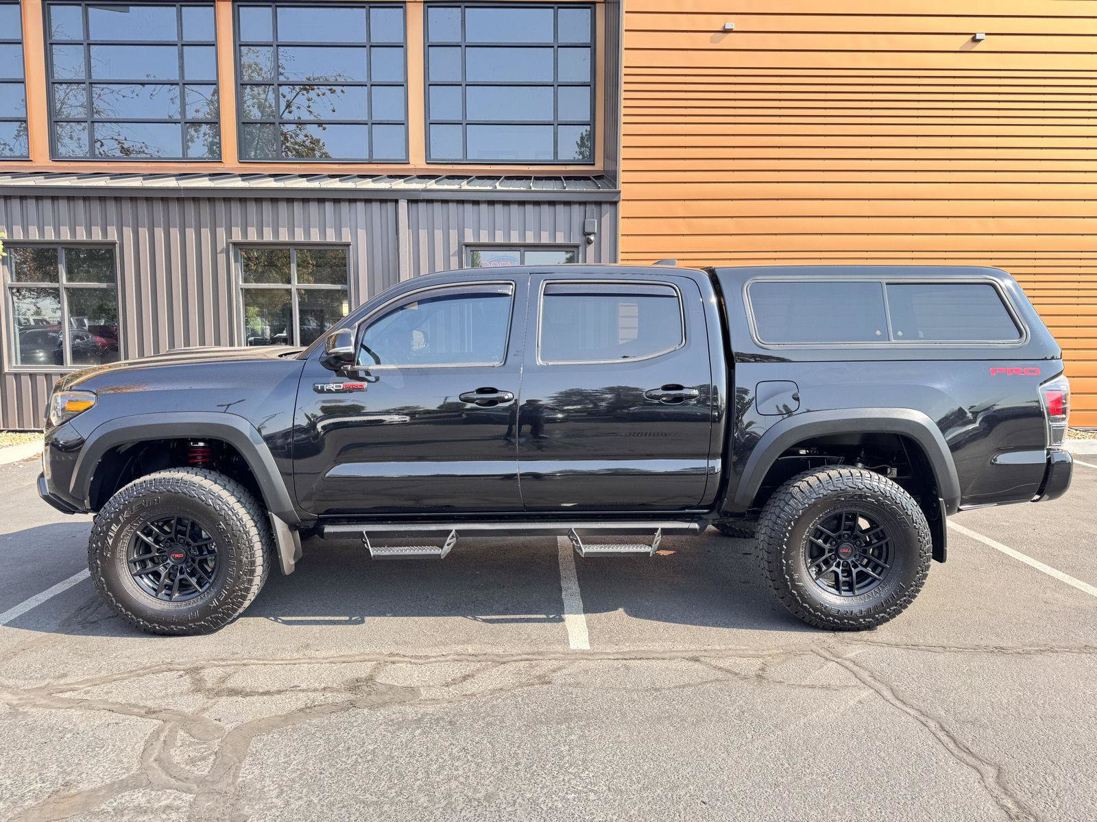 Used 2020 Toyota Tacoma TRD Pro AWD/4WD image 2