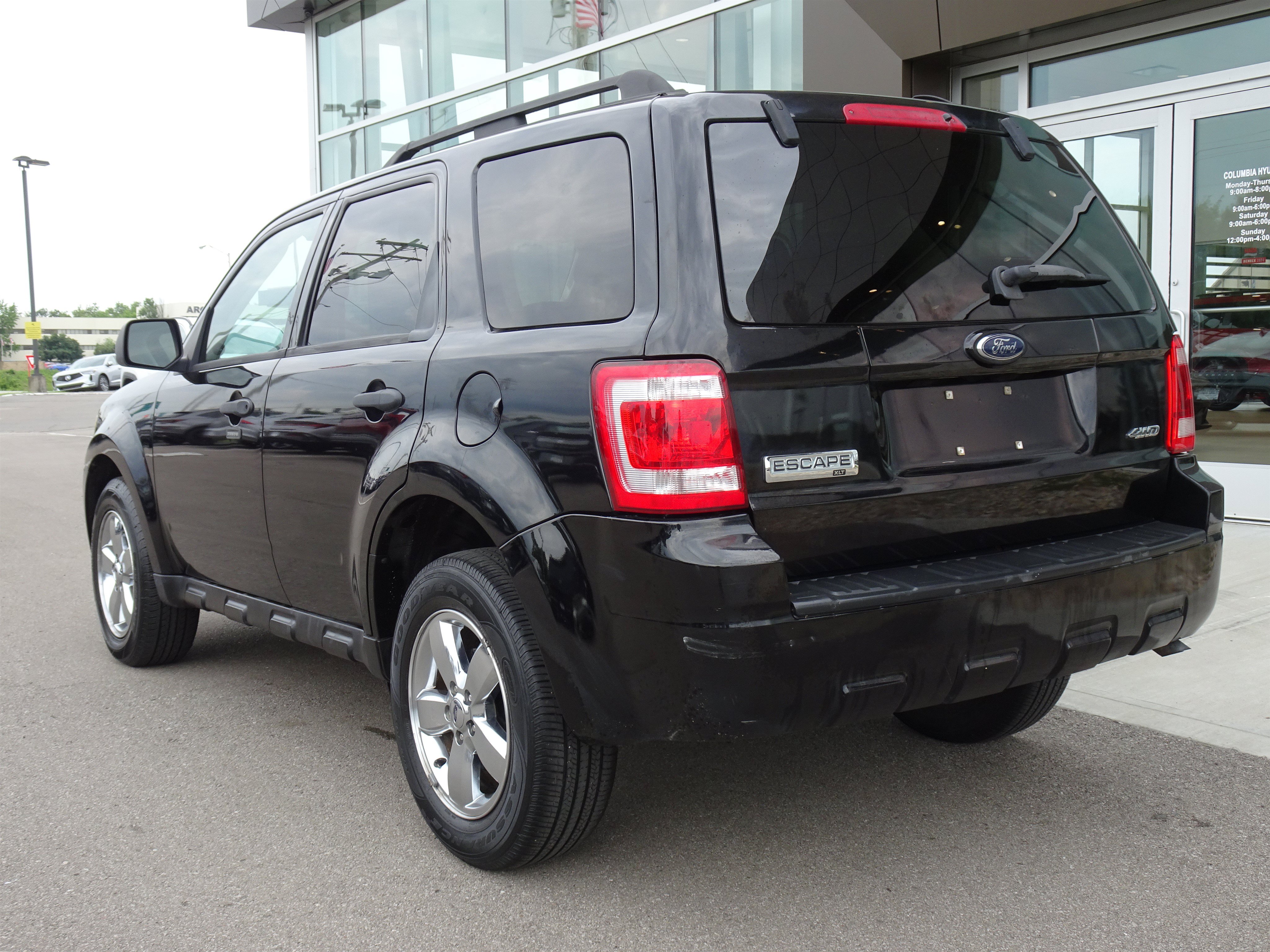 Used 2009 Ford Escape XLT AWD/4WD image 3