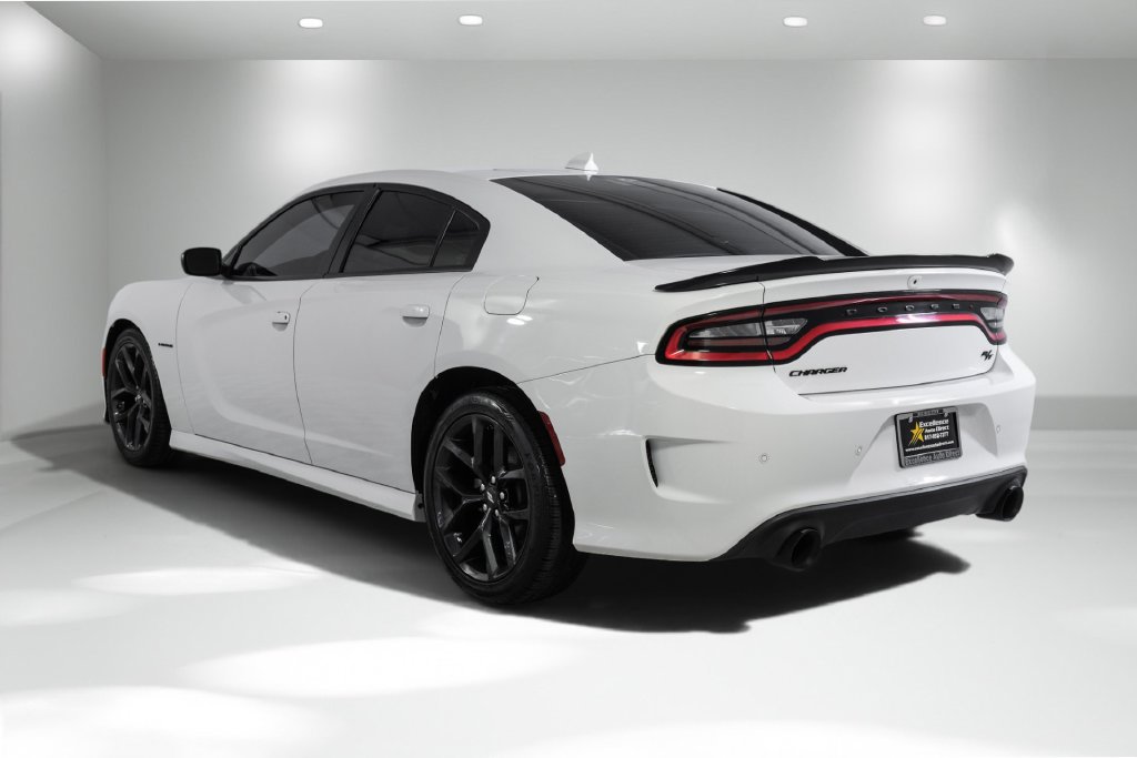 Used 2022 Dodge Charger R/T w/ Blacktop Package RWD image 8