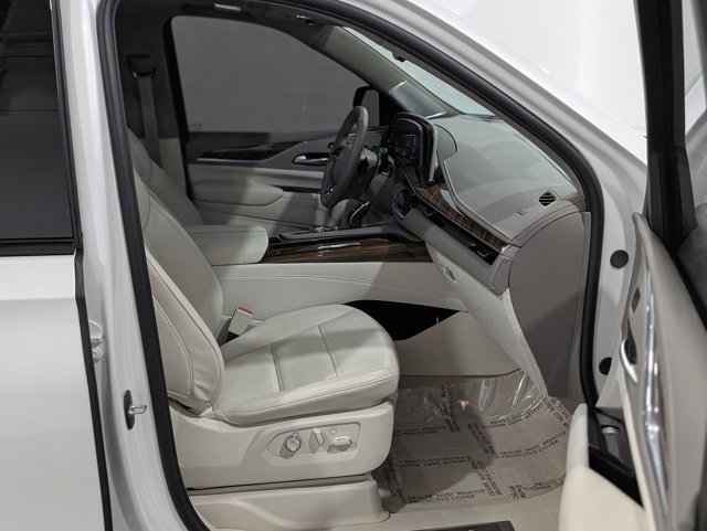 Certified 2024 Cadillac Escalade ESV Sport Platinum w/ LPO, ONYX Package image 8