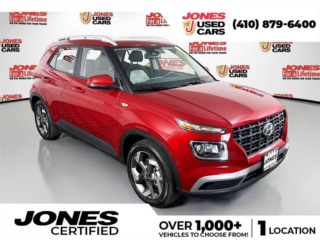Used 2024 Hyundai Venue SEL FWD image 1