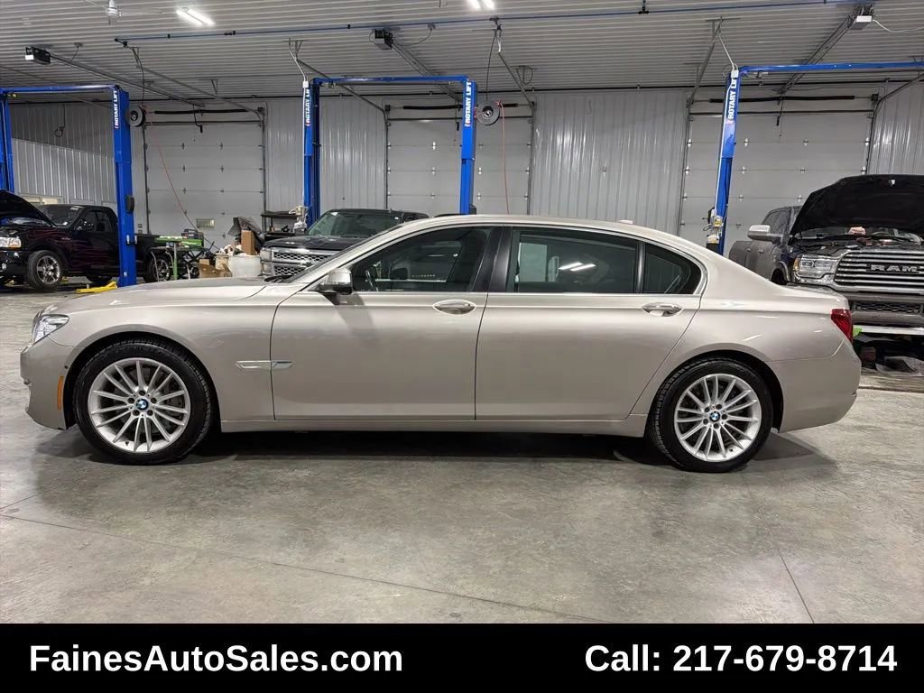 Used 2015 BMW 750Li xDrive 750Li xDrive Sedan 4D image 10