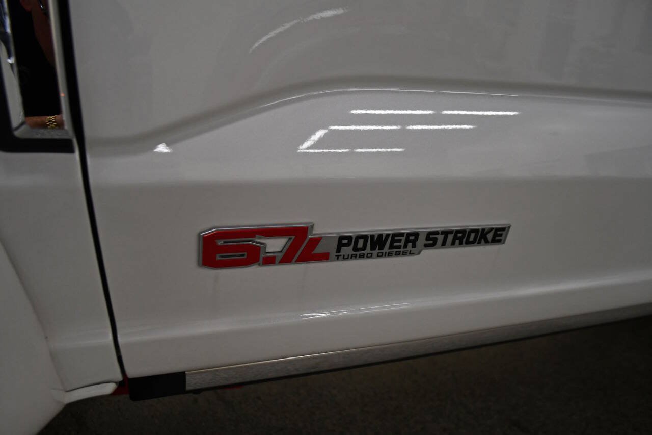 Used 2025 Ford F450 Platinum w/ Platinum Plus Package AWD/4WD image 30