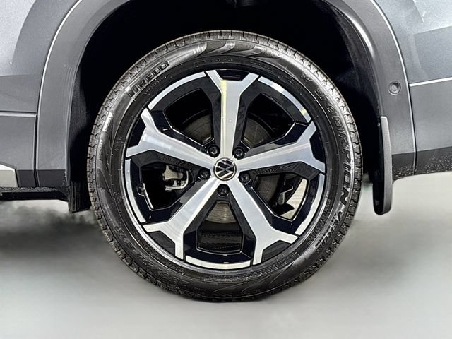 New 2026 Volkswagen Tiguan SE AWD/4WD image 32