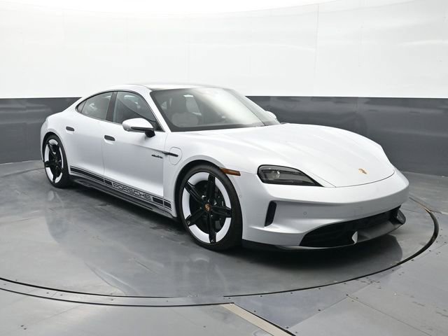 Used 2025 Porsche Taycan GTS image 26