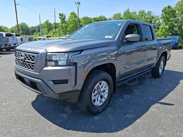 Used 2024 Nissan Frontier SV w/ Tow Package AWD/4WD image 3