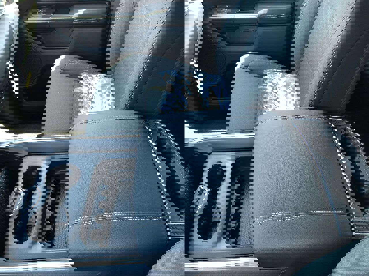 New 2026 RAM 1500 4x4 Crew Cab image 25