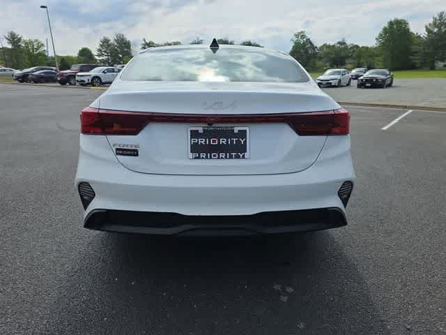 Used 2024 Kia Forte LXS w/ LXS Technology Package FWD image 13