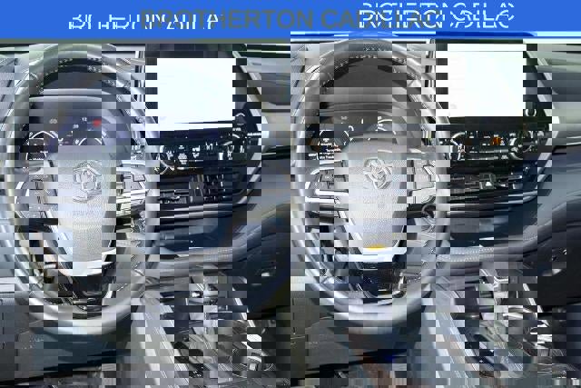 Used 2024 Toyota Highlander Platinum image 18