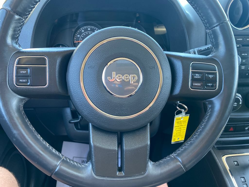 Used 2017 Jeep Patriot High Altitude AWD/4WD image 15