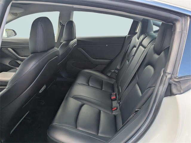 Used 2018 Tesla Model 3 Long Range image 7