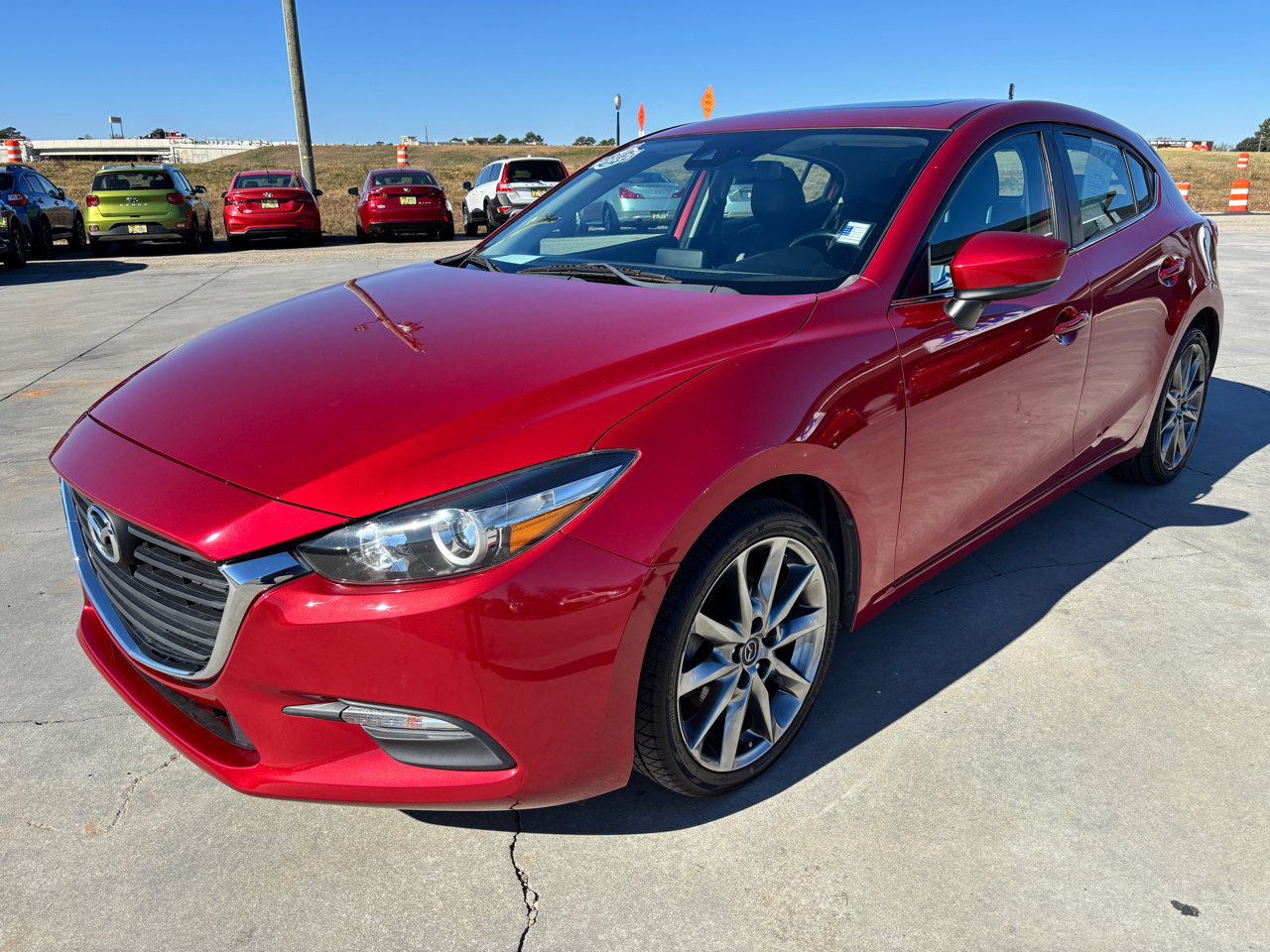 Used 2018 MAZDA MAZDA3 Touring image 8