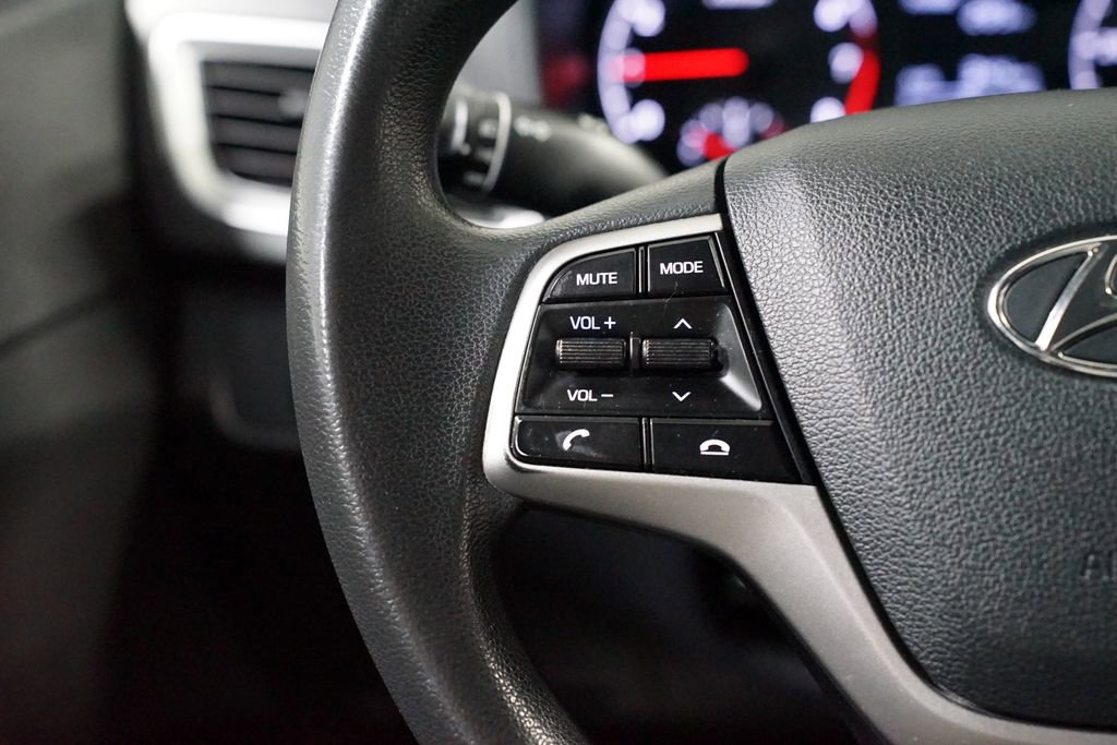 Used 2022 Hyundai Accent SE image 14