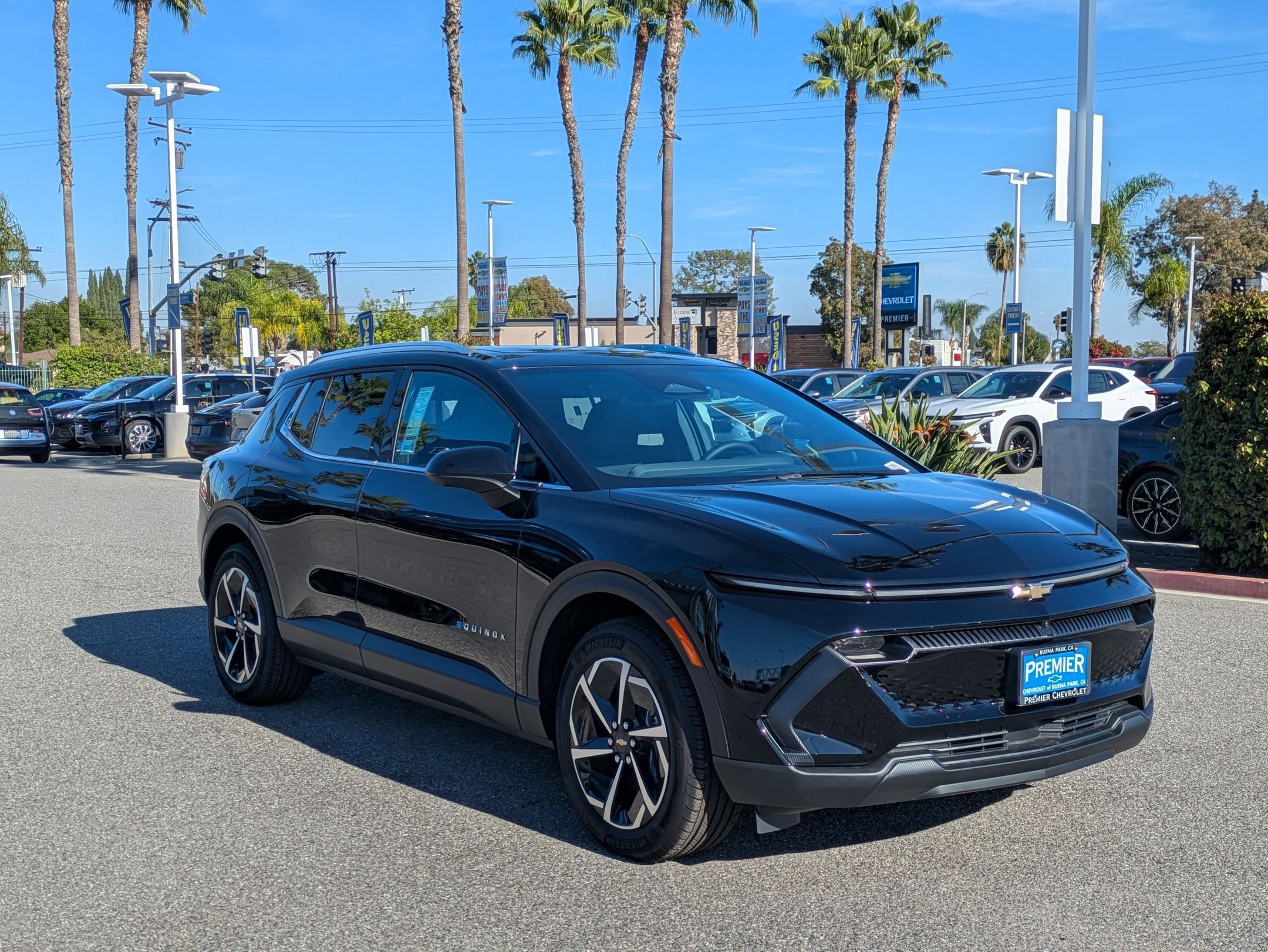 Used 2026 Chevrolet Equinox EV LT w/ LPO, All-Weather Mat Package image 7