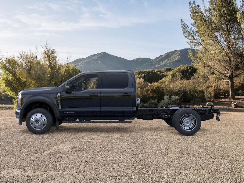 New 2026 Ford F450 XLT image 3
