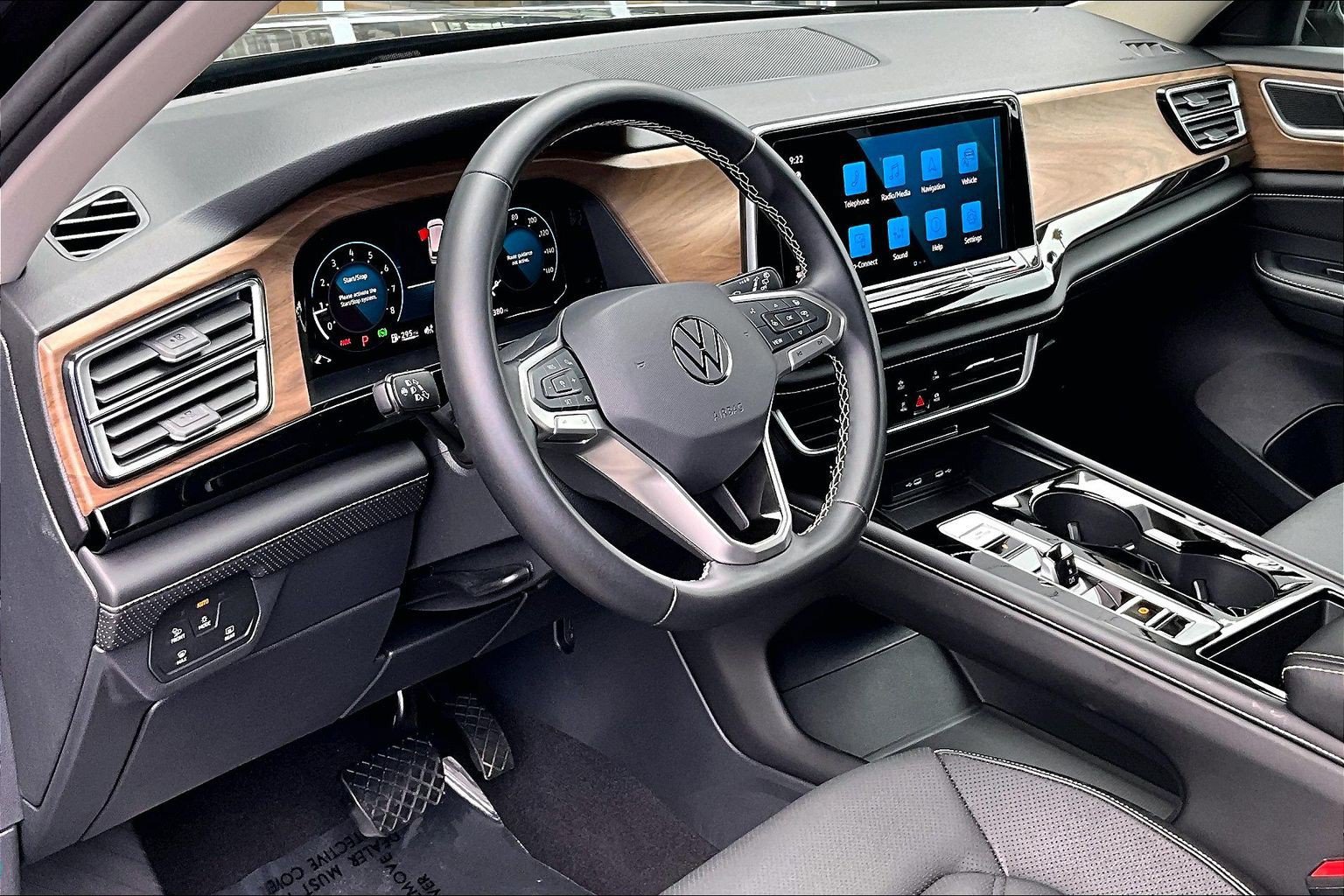 Used 2026 Volkswagen Atlas SE FWD image 14