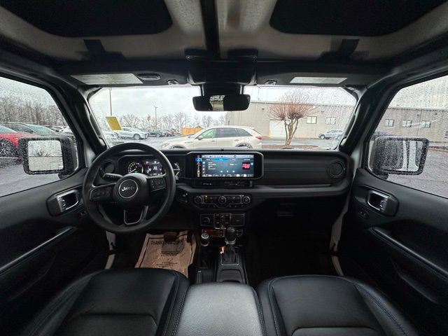 Used 2024 Jeep Wrangler Unlimited Rubicon 4xe image 2