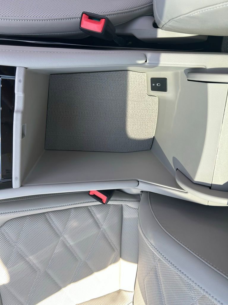 Used 2025 Volkswagen Atlas SE w/ Panoramic Sunroof Package image 30