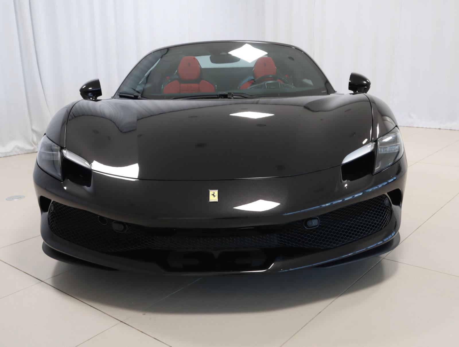 Used 2025 Ferrari 296 GTS RWD image 4
