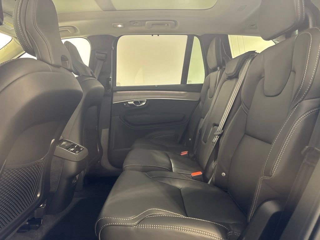 New 2026 Volvo XC90 B6 Plus w/ Protection Package Premier AWD/4WD image 22