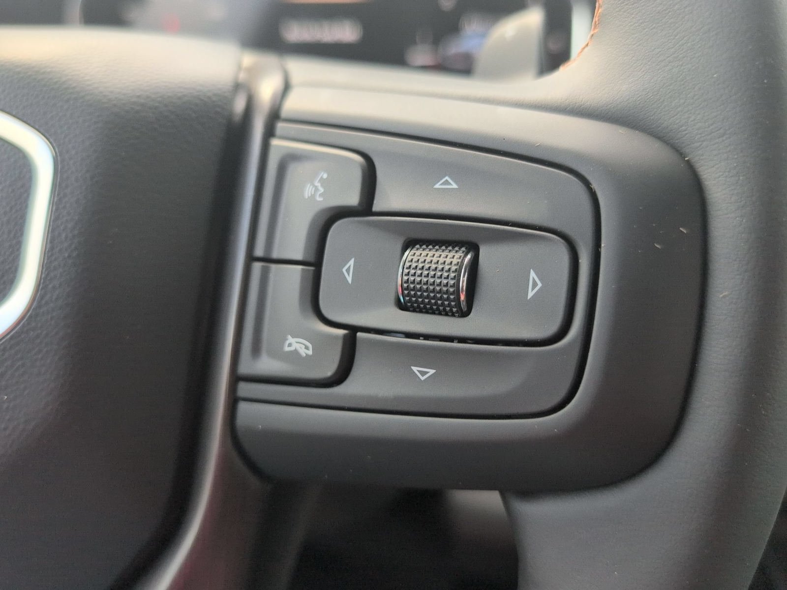 New 2026 GMC Sierra 1500 AT4 w/ Technology Package AWD/4WD image 14
